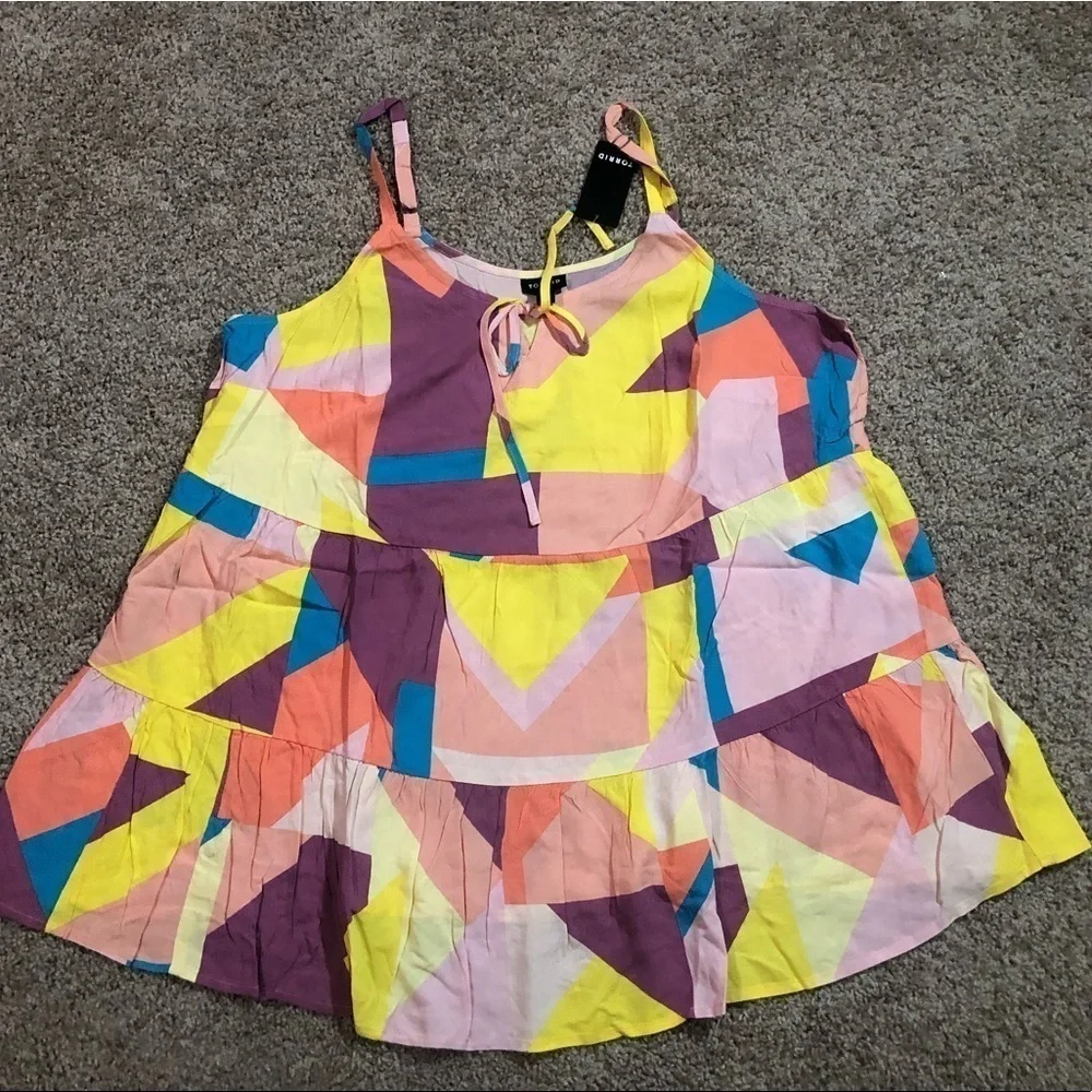 Torrid Challis Tiered Tie-Front Cami Bright Geometric Print 0X - Picture 5 of 13